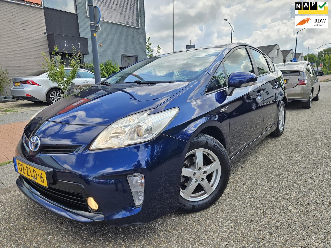 Toyota Prius - 1.8 Camera Navigatie Keyless.. GARANTIE - AutoWereld.nl