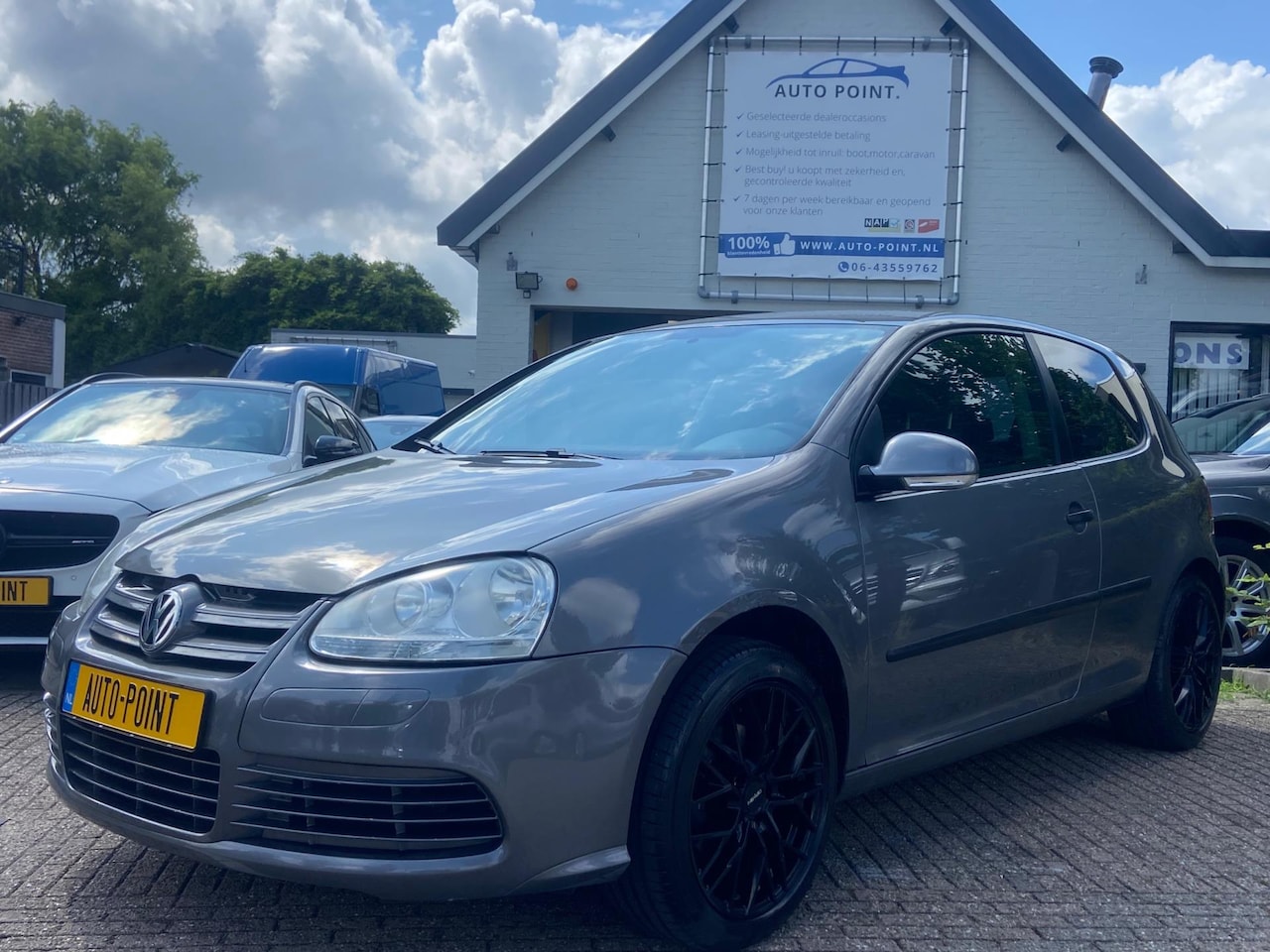 Volkswagen Golf - 1.6 R32-PAKKET/NAVI/17INCH/TFT-SCHERM - AutoWereld.nl