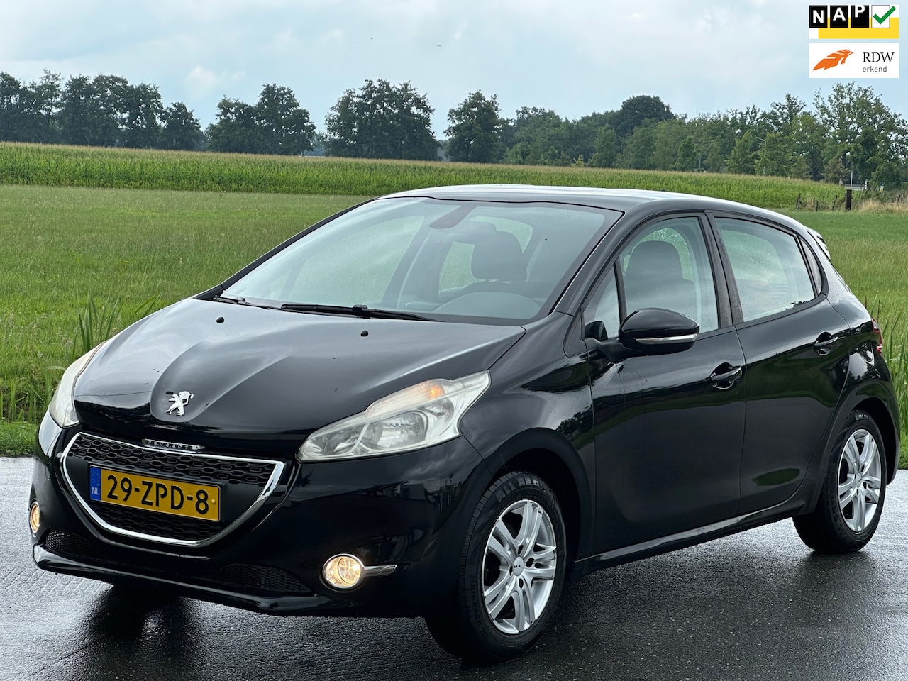 Peugeot 208 - 1.2 VTi Envy | Nap | Navi | D-riem v.v. - AutoWereld.nl