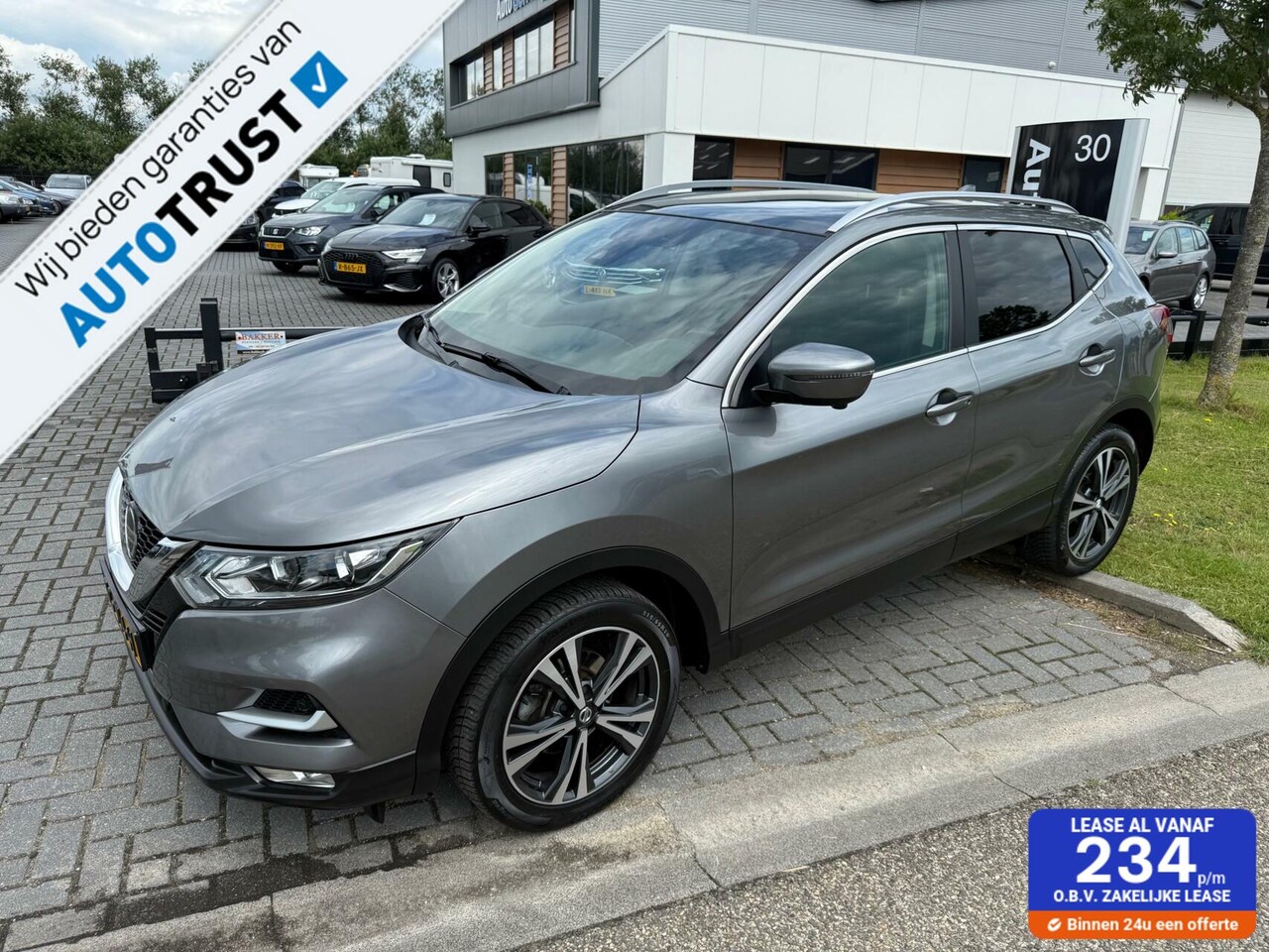 Nissan Qashqai - 1.2 N-Connecta PANODAK,TREKHAAK,CAMERA - AutoWereld.nl