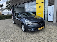Renault Clio - 0.9 TCe Limited nieuwstaat 1 jaar garantie
