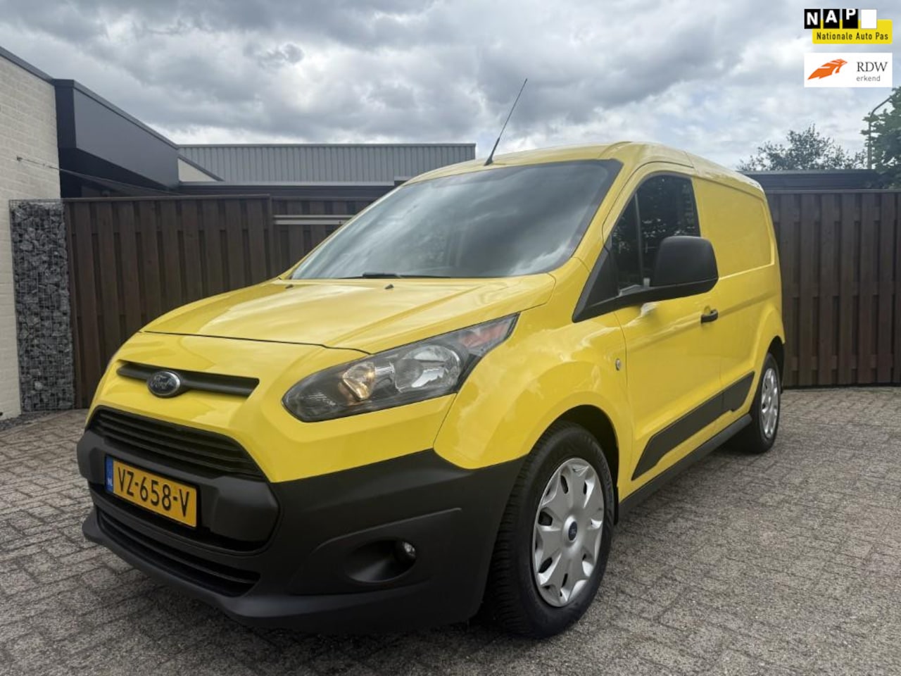 Ford Transit Connect - 1.5 TDCI L1 Trend AIRCO EURO 6 - AutoWereld.nl