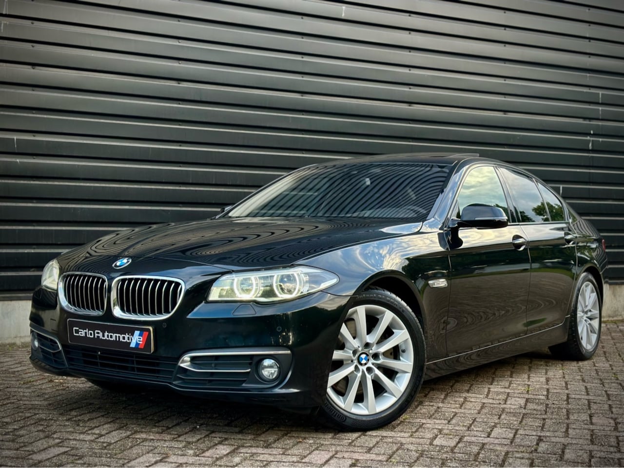 BMW 5-serie - 530d HighExe SOFTCLOSE|HEADUP|DAK|COMFORTSEAT|LANEASS - AutoWereld.nl