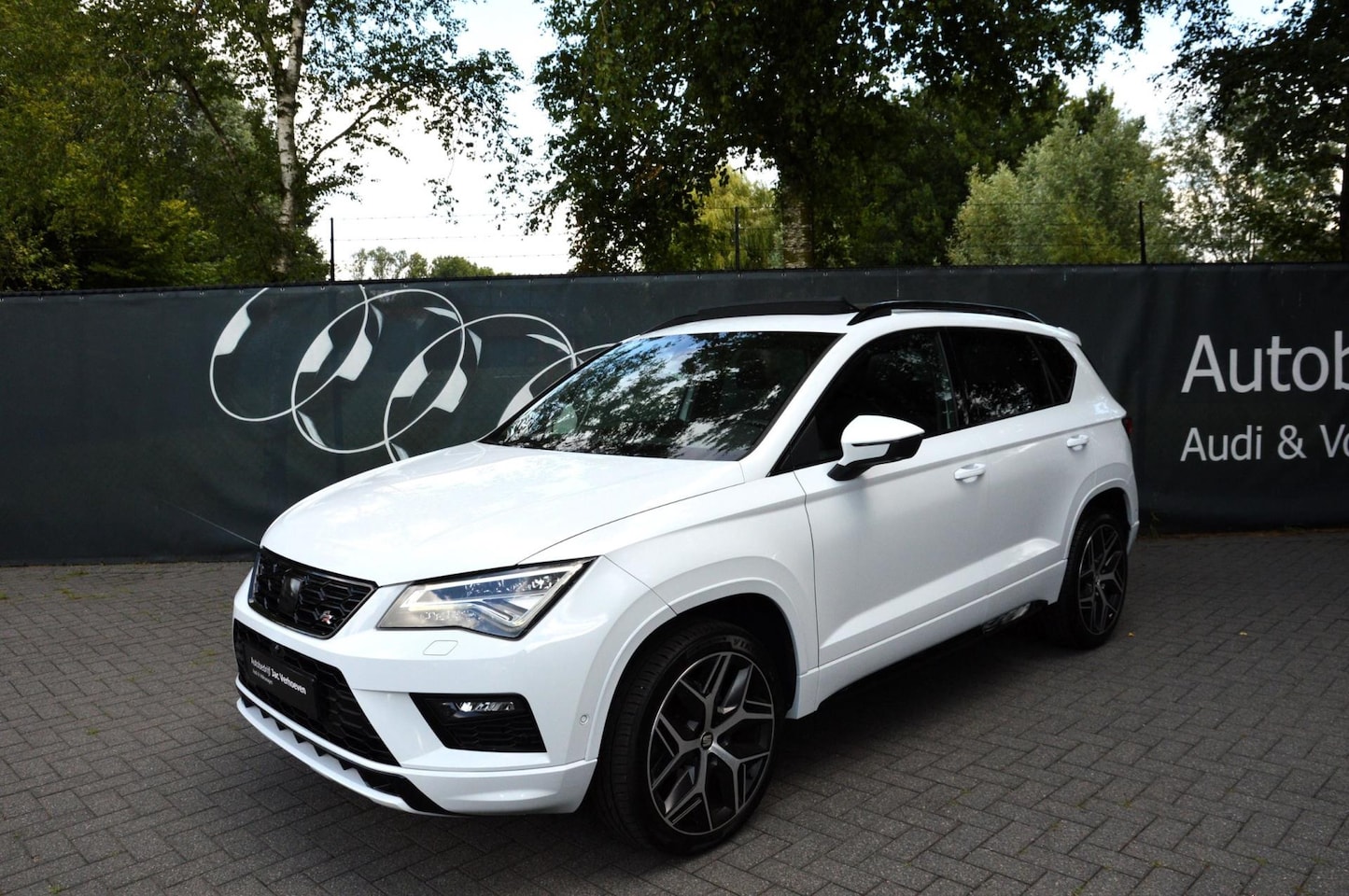 SEAT Ateca - 1.5 TSI 150pk|FR|Full Options|Black Optik|Panoramadak|Virtual Cockpit|DAB|Automaat - AutoWereld.nl