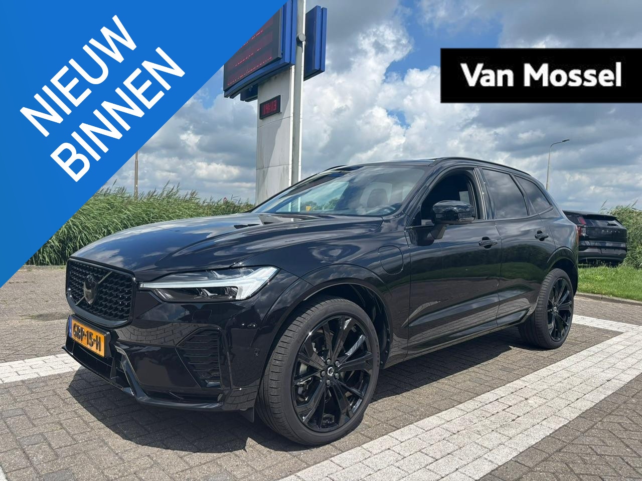 Volvo XC60 - 2.0 T6 Plug-in hybrid AWD Plus Black Edition 2.0 T6 Plug-in hybrid AWD Plus Black Edition - AutoWereld.nl