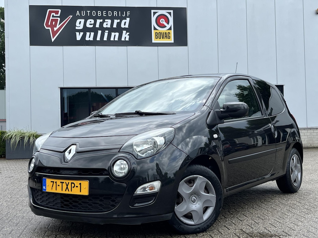 Renault Twingo - 1.2 16V Collection AIRCO CRUISE APK 12-25 - AutoWereld.nl