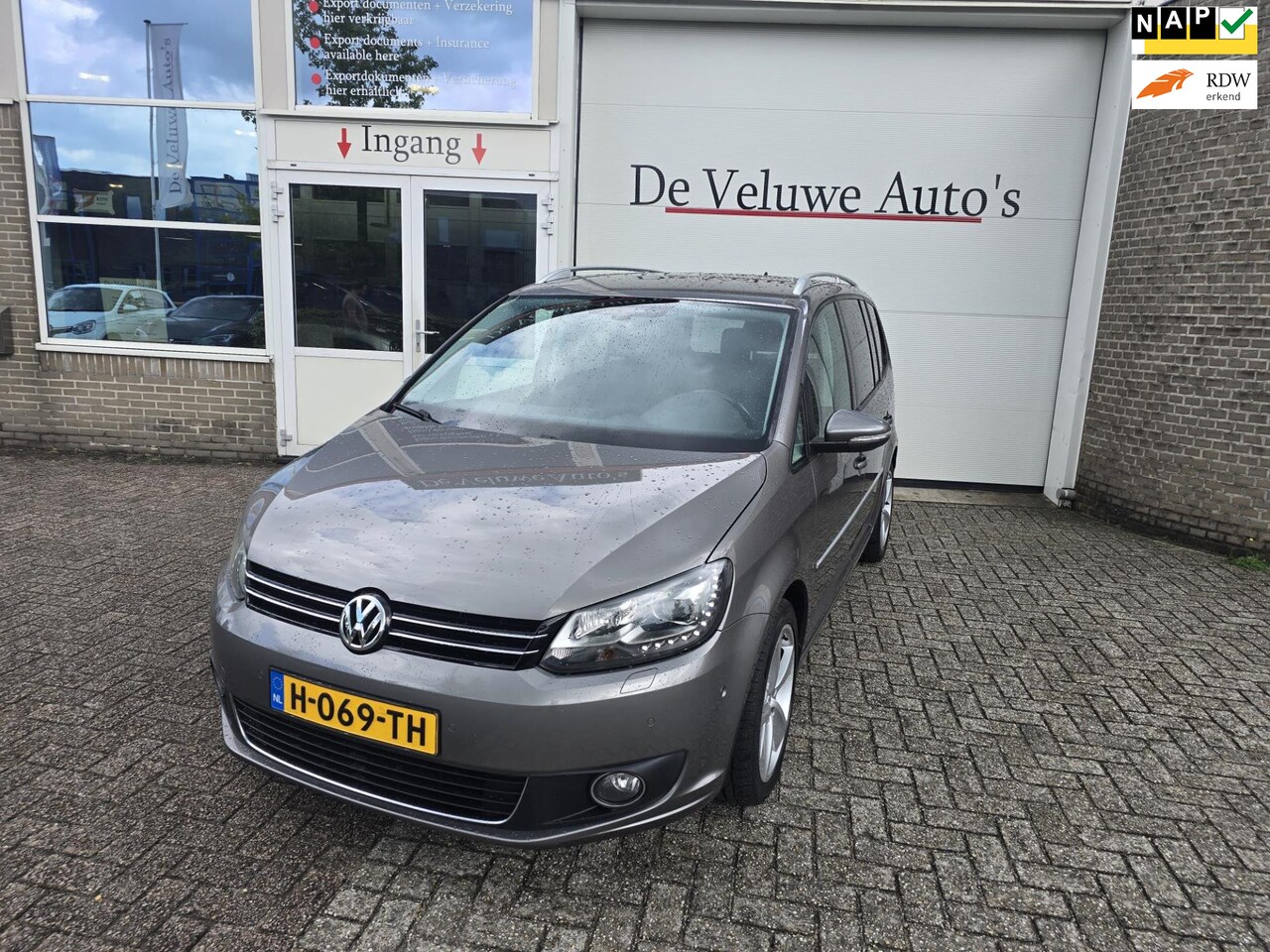 Volkswagen Touran - 1.4 TSI Highline AUTOMAAT TRKHK ALCANTARA - AutoWereld.nl