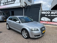 Audi A3 - 1.6 FSI Attraction ecc airco