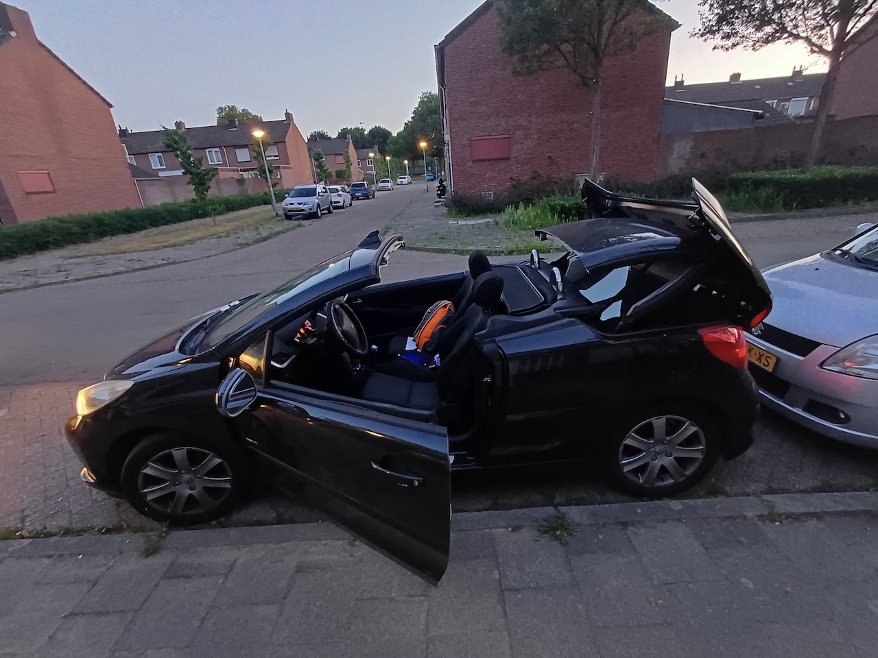 Peugeot 207 CC - 1.6 VTi JBL EDITIE - AutoWereld.nl