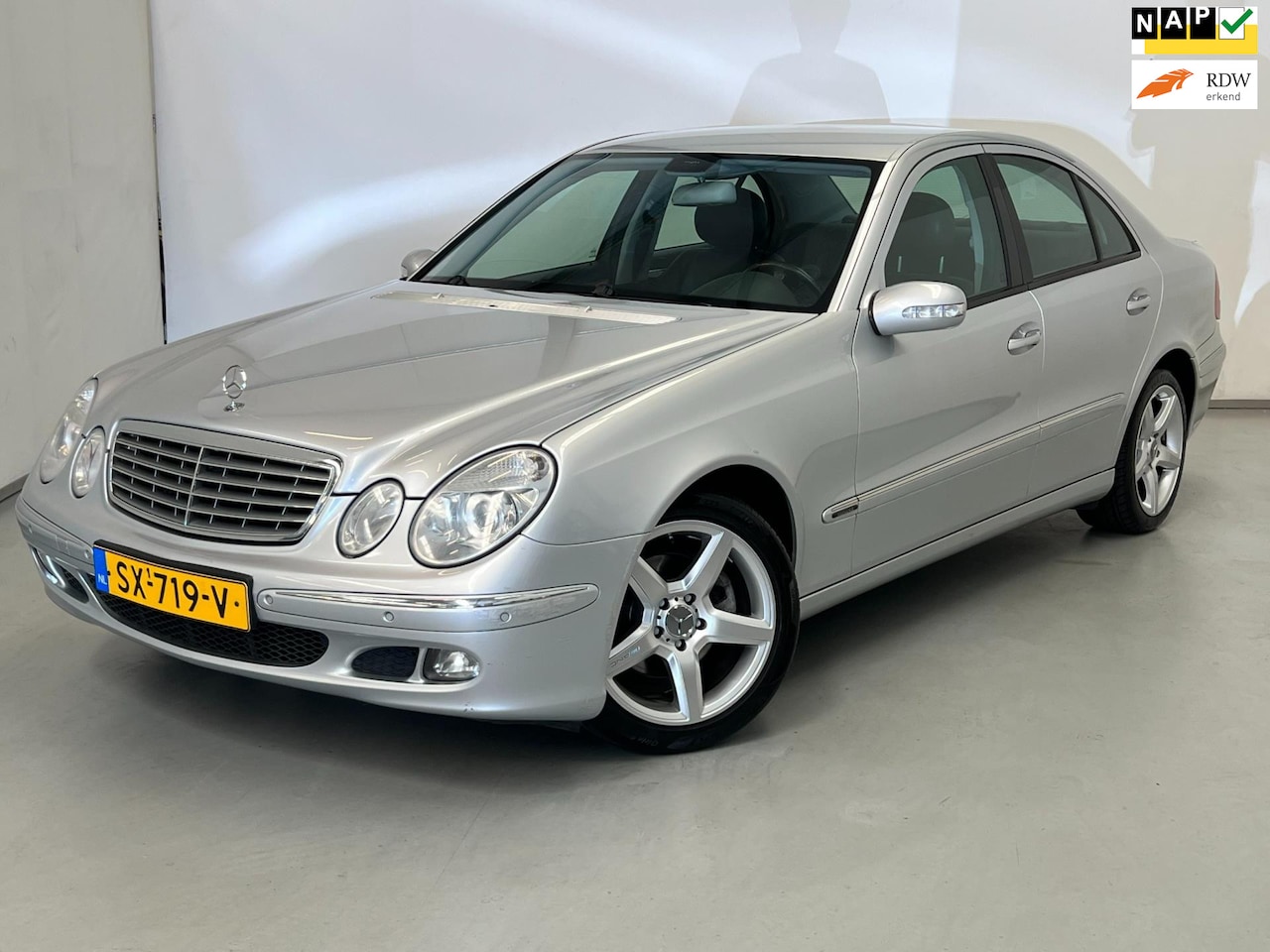 Mercedes-Benz E-klasse - 280 Elegance / Export / AMG 17" / Stoelverwarming - AutoWereld.nl