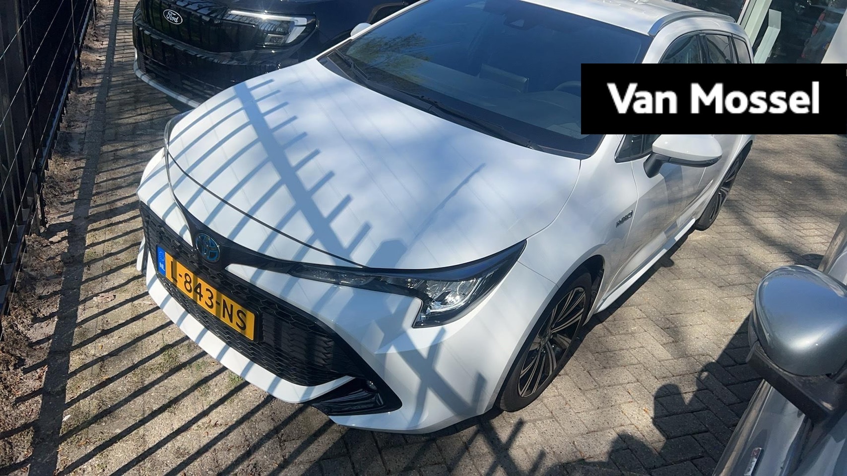 Toyota Corolla Touring Sports - 1.8 Hybrid Dynamic Aut. | LMV | Cruise Control | Climate control | Stoelverwarming | Camer - AutoWereld.nl