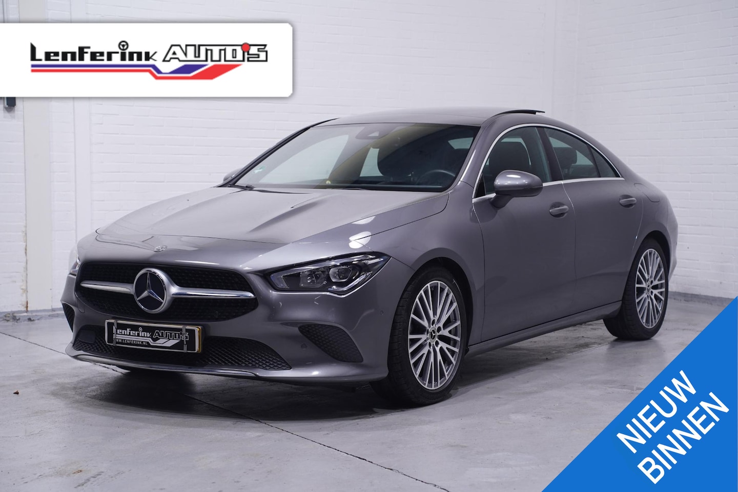 Mercedes-Benz CLA-Klasse - 180 d Business Solution Luxury lederen-bekleding pano digi-cockpit led voor en achter lane - AutoWereld.nl