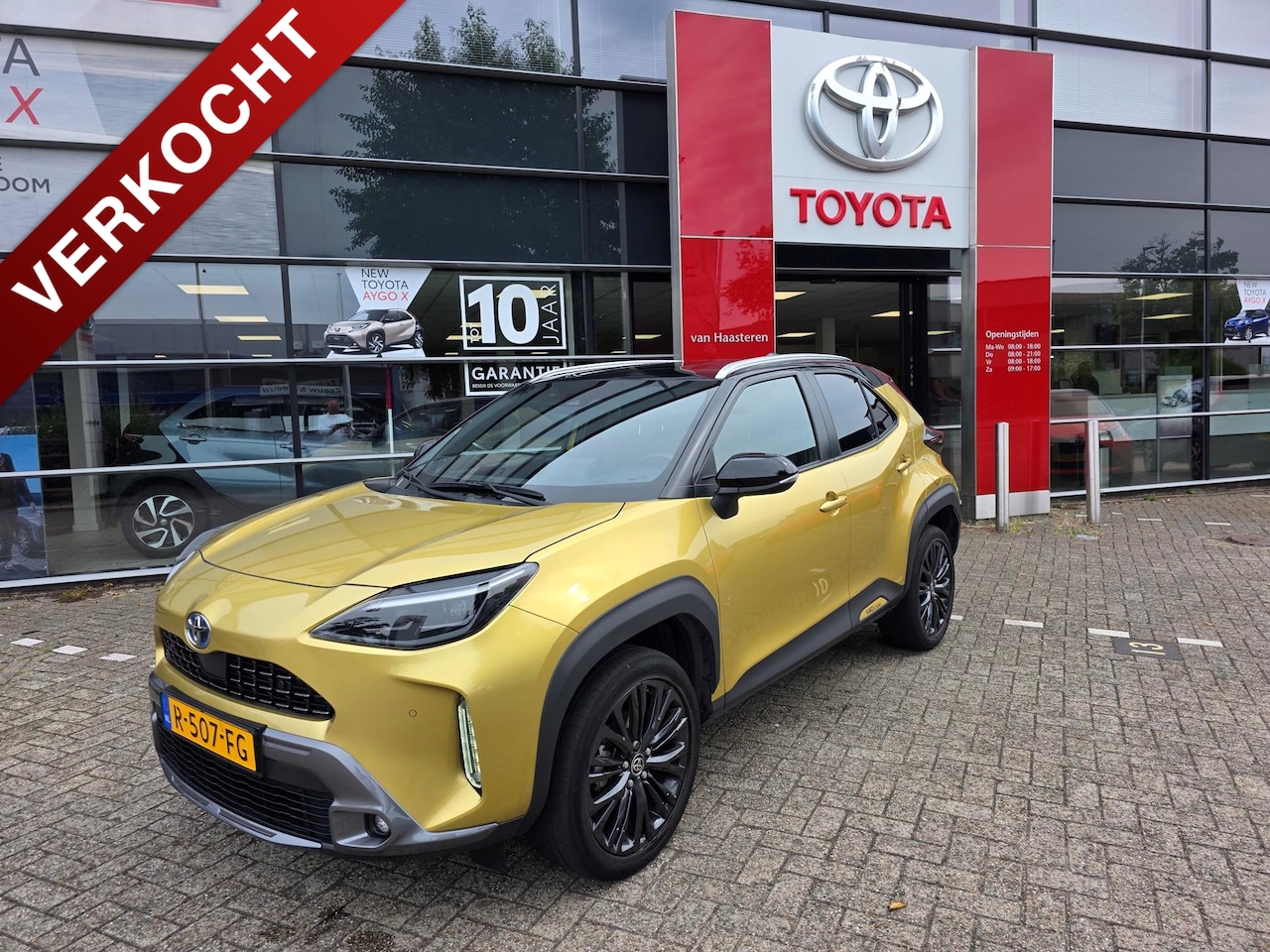 Toyota Yaris Cross - 1.5 VVT-I Hybrid 116pk CVT Adventure - AutoWereld.nl