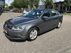 Volkswagen Jetta - 1.4 TSI HYBRID Executive NAVI PDC CRUISE NAP