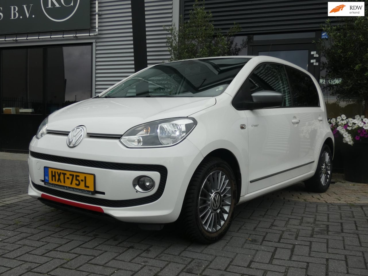 Volkswagen Up! - 1.0 high up! 1.0 high up! - AutoWereld.nl
