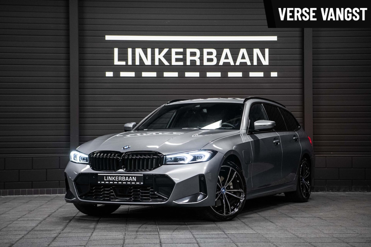 BMW 3-serie Touring - 330e xDrive Hybrid | Vol | M Sport | Panodak | H&K | Innovation | 19 inch | - AutoWereld.nl