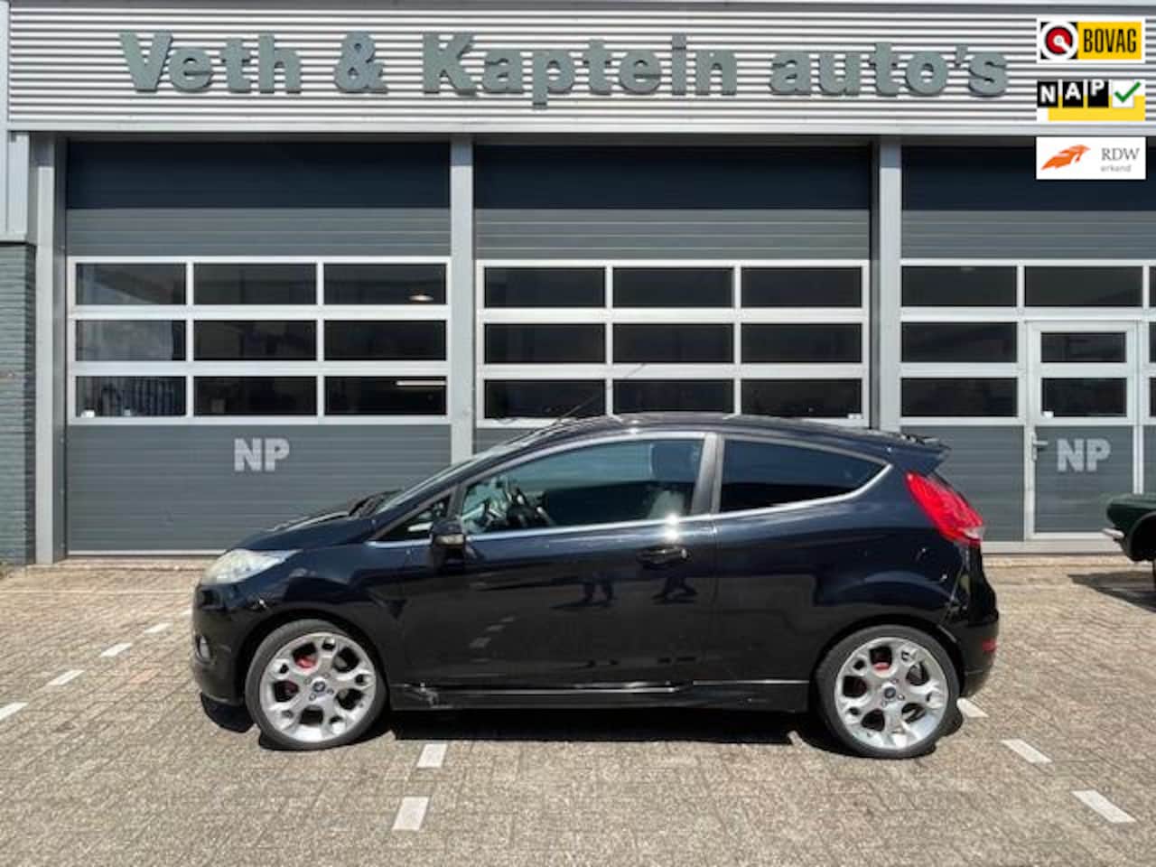 Ford Fiesta - 1.6 Ghia 1.6 Ghia - AutoWereld.nl