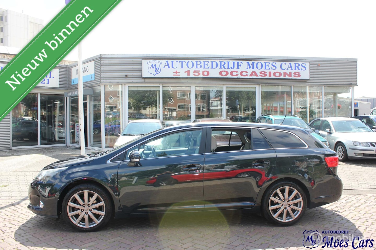 Toyota Avensis - 1.8 VVTi Dynamic Business PANO / CLIMA / CRUISE - AutoWereld.nl