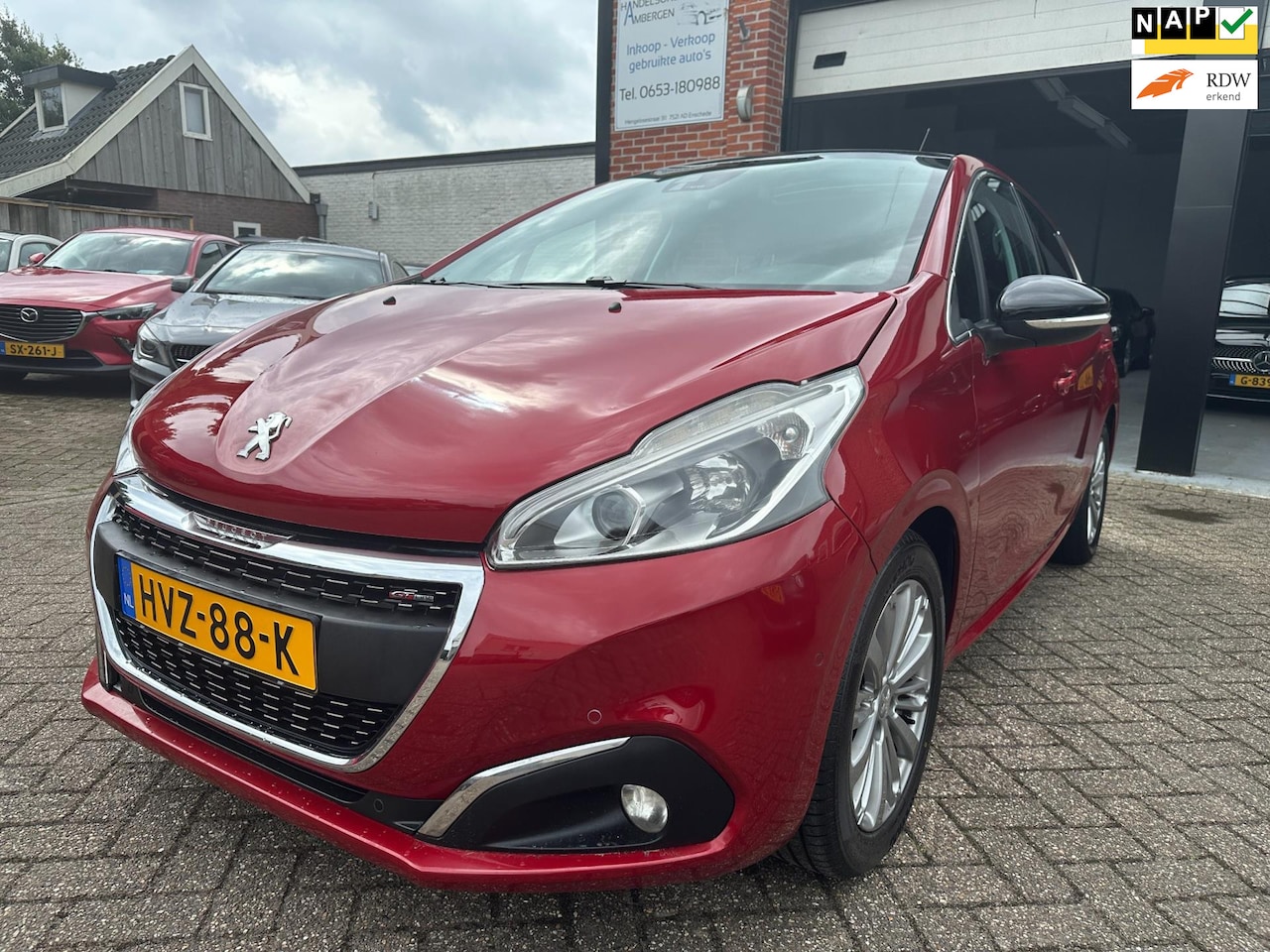 Peugeot 208 - 1.2 PureTech GT-line AUTOMAAT-NAVI-CRUISE-AIRCO-PANORAMADAK - AutoWereld.nl