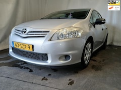 Toyota Auris - 1.4 D-4D Comfort - Airco - Schade