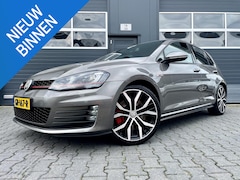 Volkswagen Golf - 2.0 TSI GTI PERFORMANCE *FLIPPERS*DSG*BOMVOL