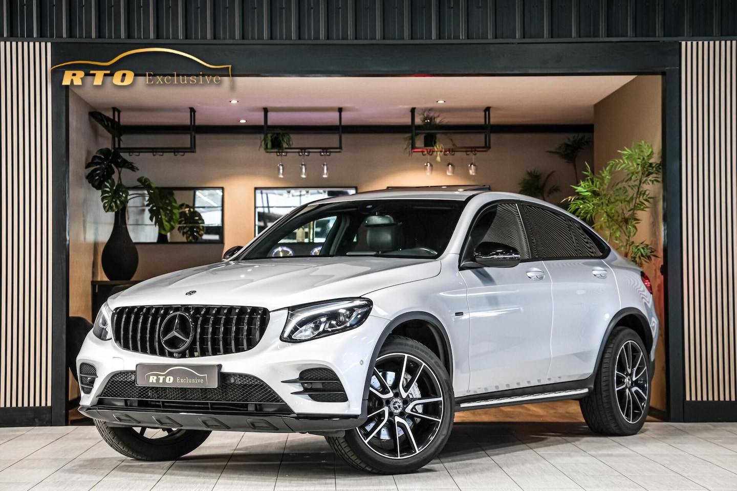 Mercedes-Benz GLC-klasse Coupé - 350e 4MATIC Business Solution AMG 350e 4MATIC Business Solution AMG - AutoWereld.nl