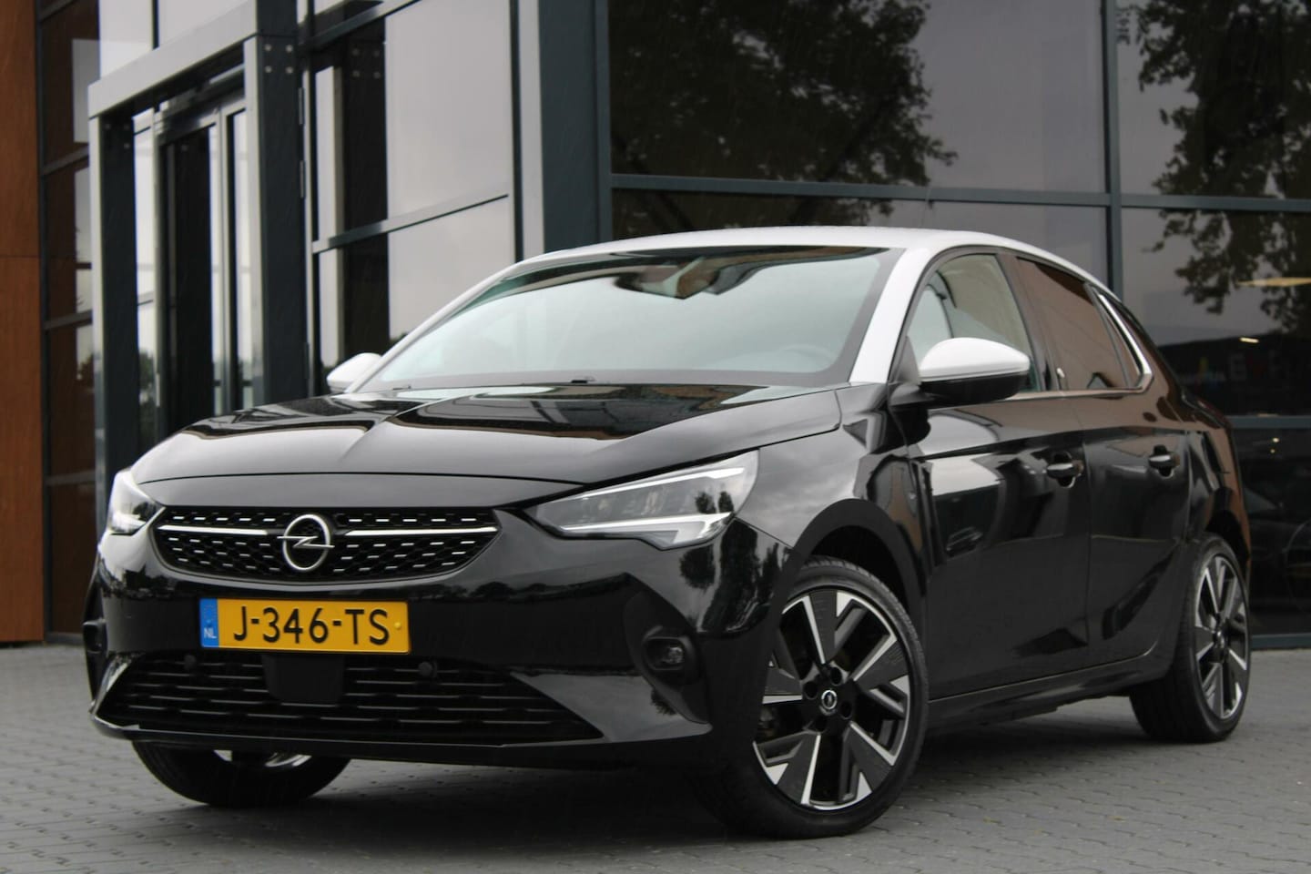 Opel Corsa-e - Edition 3 fase 50kWh | Climate Control | Navigatie | PDC - AutoWereld.nl