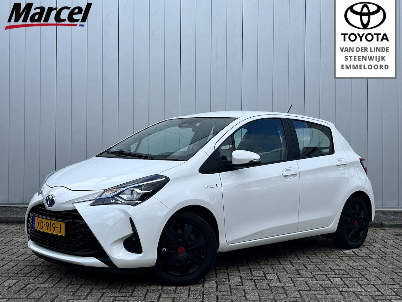 Toyota Yaris - 1.5 Hybrid Active NL Auto Navi Clima Cruise - AutoWereld.nl