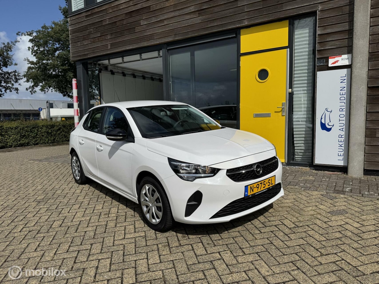 Opel Corsa-e - Edition 12/2021 1e eigenaar 50KWH 3-fase nieuwstaat Edition - AutoWereld.nl