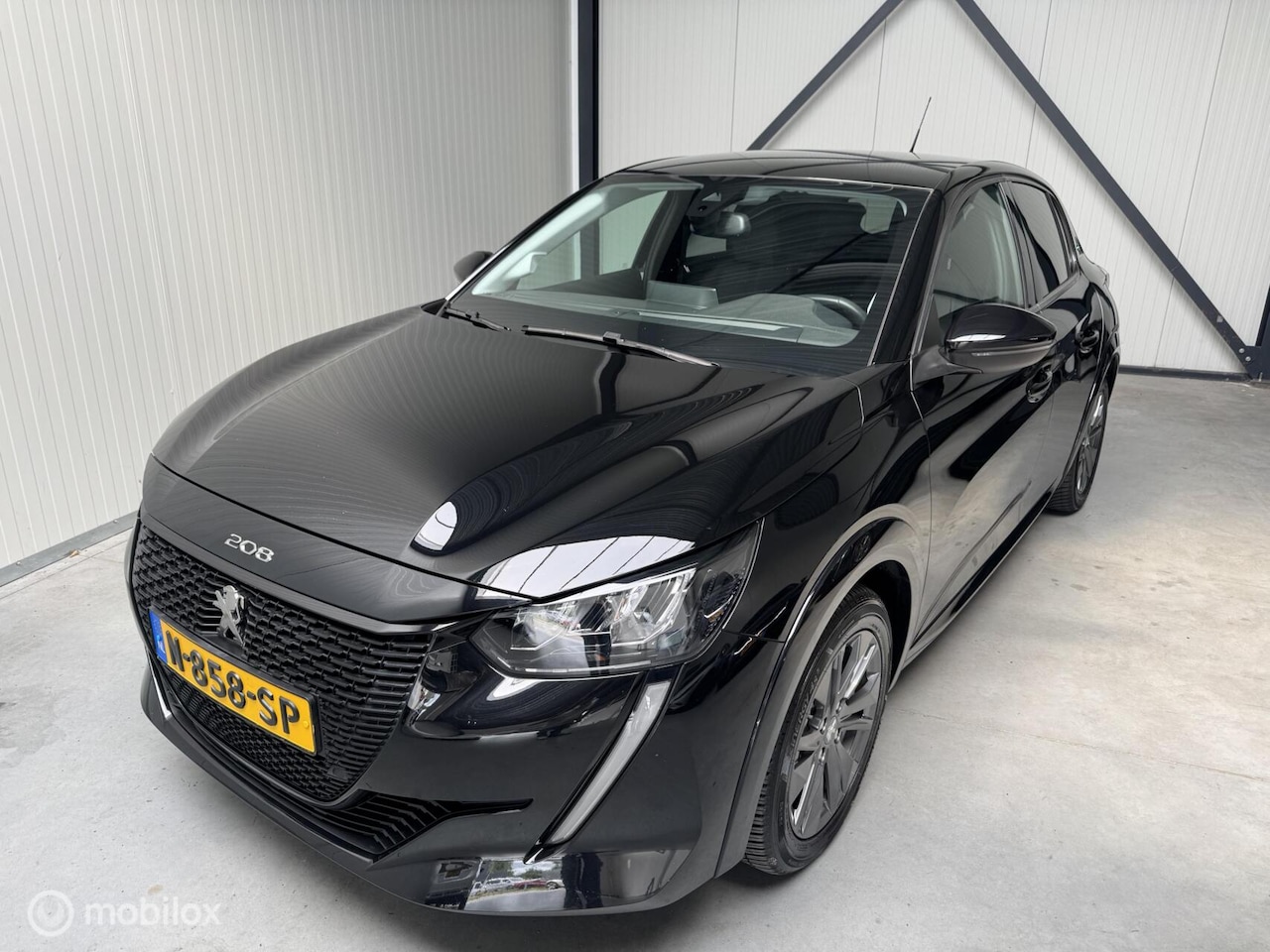 Peugeot e-208 - EV Allure 50 kWh 3-Fase - AutoWereld.nl