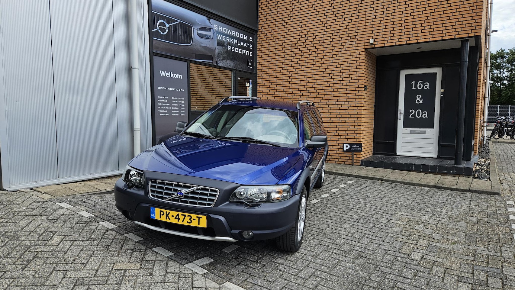 Volvo V70 Cross Country - 2.4 T Ocean Race TOP Staat! - AutoWereld.nl