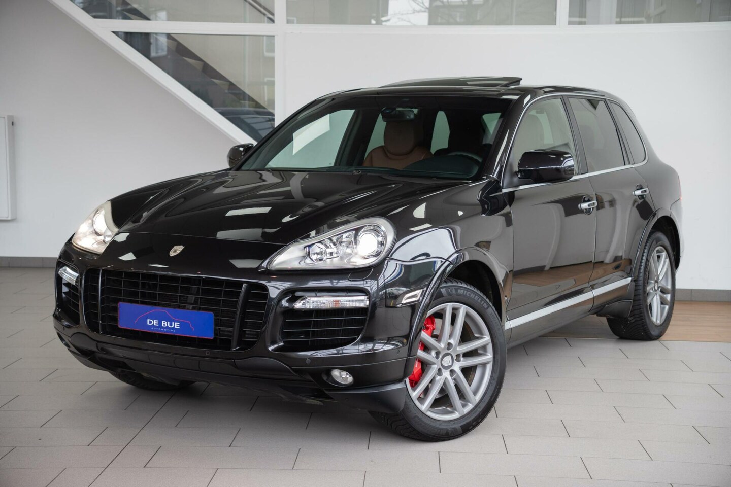 Porsche Cayenne - 4.8 V8 Turbo Youngtimer Pano Luchtv. Memory Bose Trekhaak Perfect Onderhouden - AutoWereld.nl