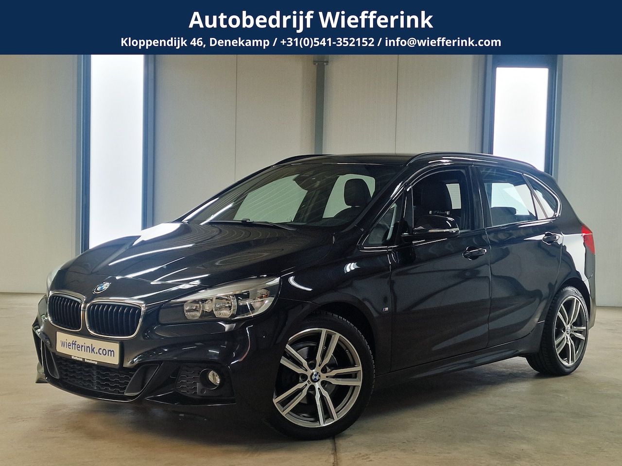 BMW 2-serie Active Tourer - 218i High Executive M Panorama dak, Leder, M sport - AutoWereld.nl