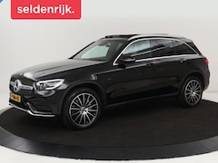 Mercedes-Benz GLC-klasse - 300e 4Matic AMG Line | Panoramadak | Trekhaak | Stoelverwarming | Carplay | Leder/Alcantar