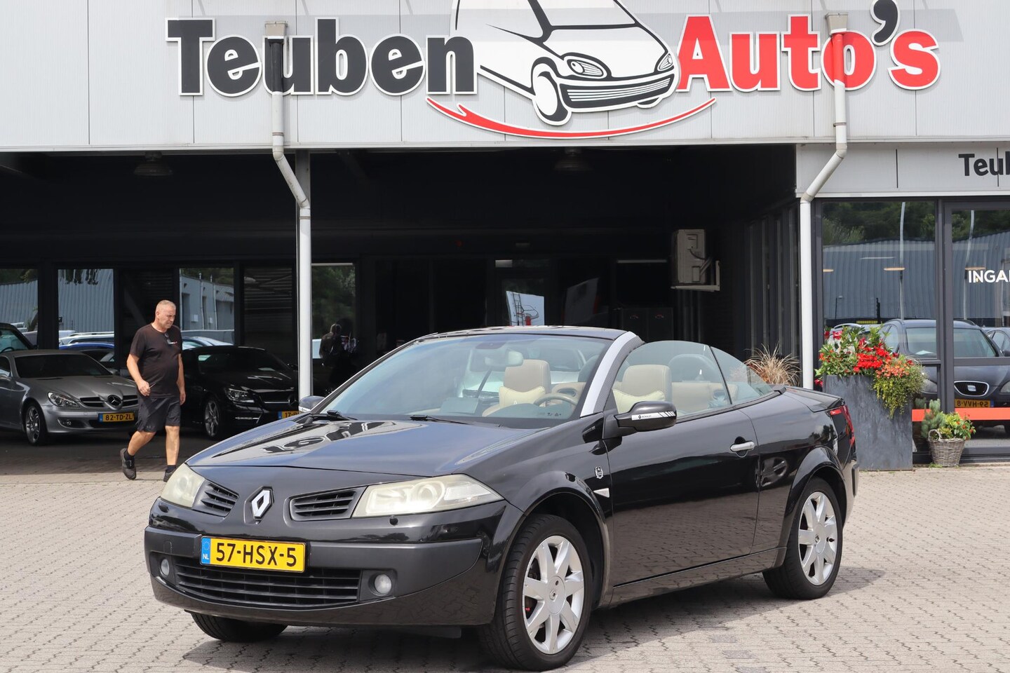 Renault Mégane coupé cabriolet - 1.6-16V Tech Line Lederen interieur, Navigatie, Climate control, Cruise control, Voorstoel - AutoWereld.nl