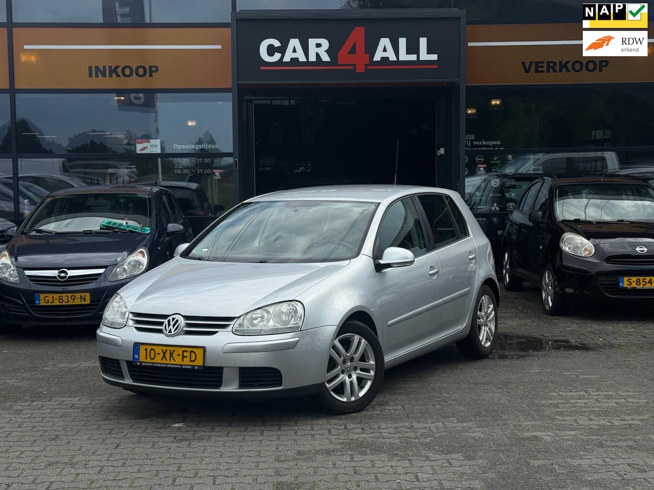 Volkswagen Golf - 1.6 FSI Optive 4 CRUISE/AIRCO/LMVELGEN/APK 12-1-2026 - AutoWereld.nl
