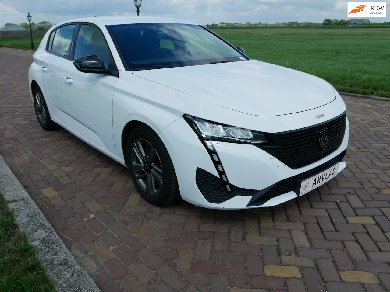 Peugeot 308 - 1.5 BlueHDi Active Pack AC NAVI ** 11299 NETTO ** - AutoWereld.nl