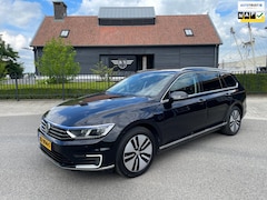 Volkswagen Passat Variant - 1.4 TSI GTE Highline Navi Led-Xenon Pdc Trekhaak