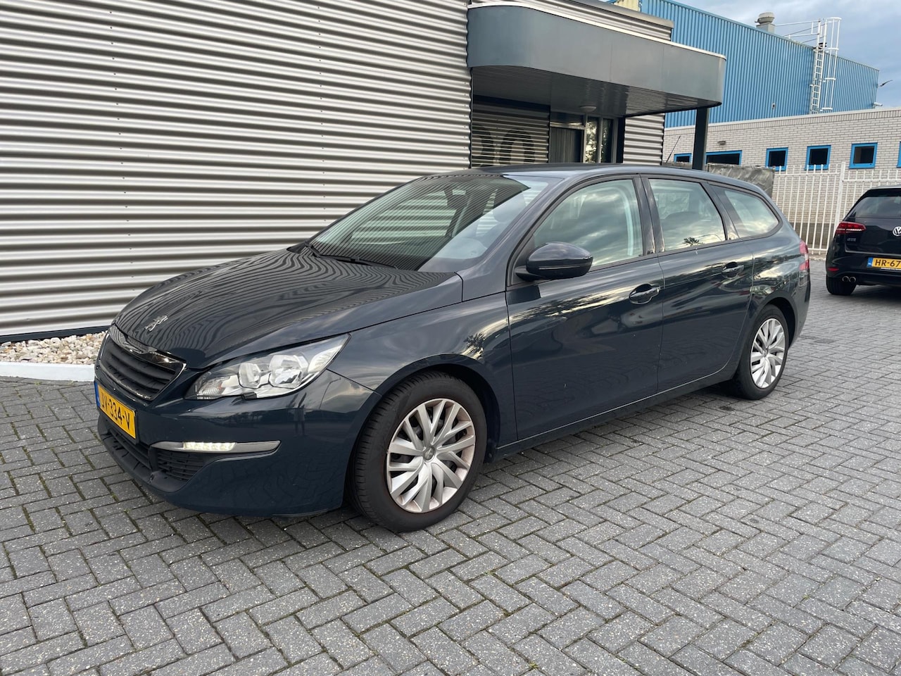 Peugeot 308 SW - 1.2 PureTech Blue Lease 1.2 PureTech Blue Lease - AutoWereld.nl