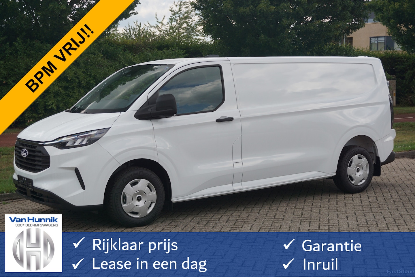 Ford Transit Custom - 300L 170PK Trend AUT BPM VRIJ!! 13" Sync Apple CP/Android A, Camera!! NR. 405 - AutoWereld.nl