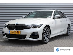 BMW 3-serie - 320e 238PK HIGH EXECUTIVE M-SPORT AUTOMAAT / NAVI / LEDER / LASER-LED / CLIMA / PDC / 18"