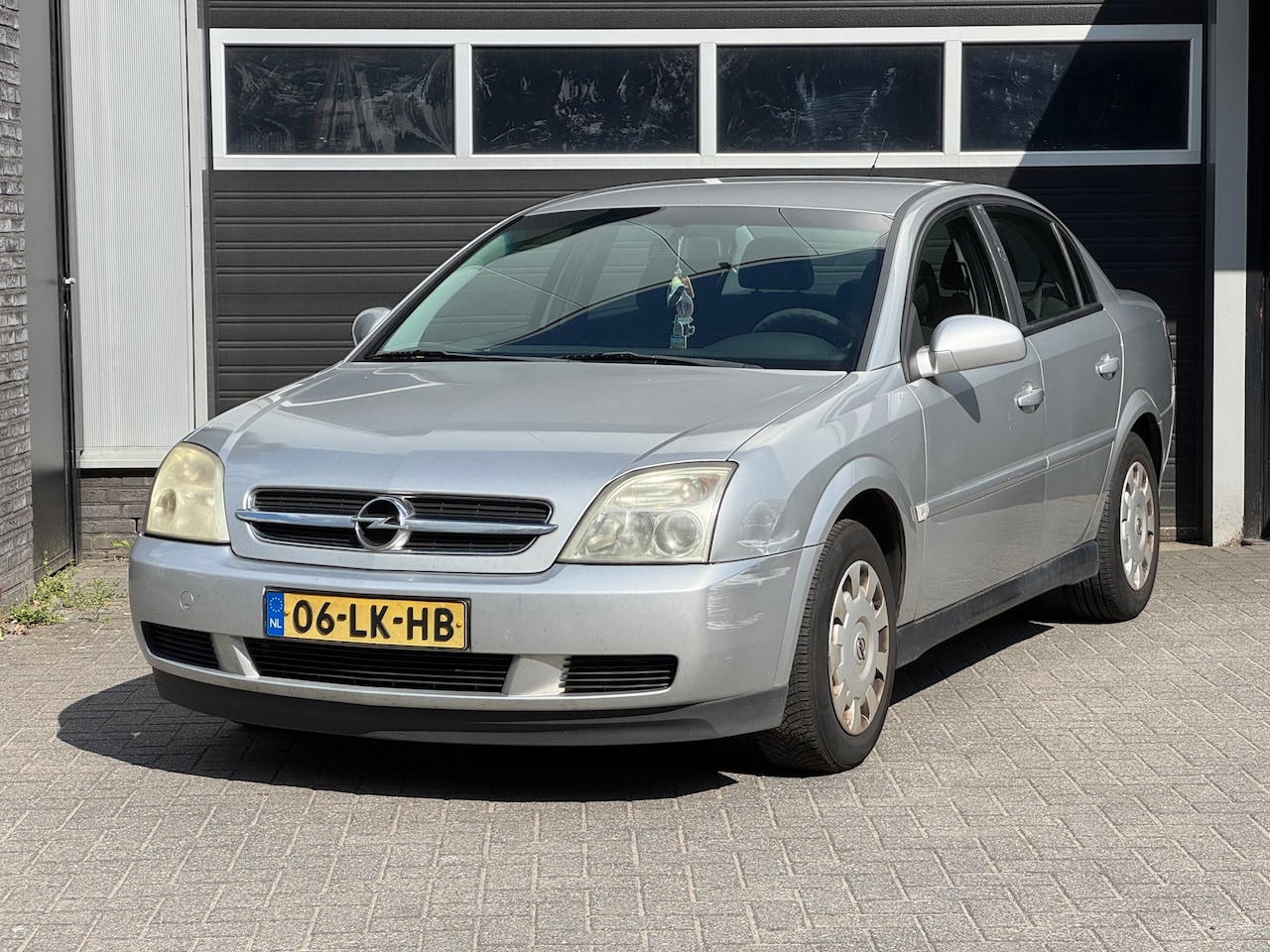 Opel Vectra - 1.8-16V Comfort Navigator 1.8-16V Comfort Navigator - AutoWereld.nl