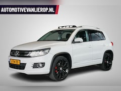 Volkswagen Tiguan - 2.0 4-MOTION R-Line | DSG | PANO | FENDER