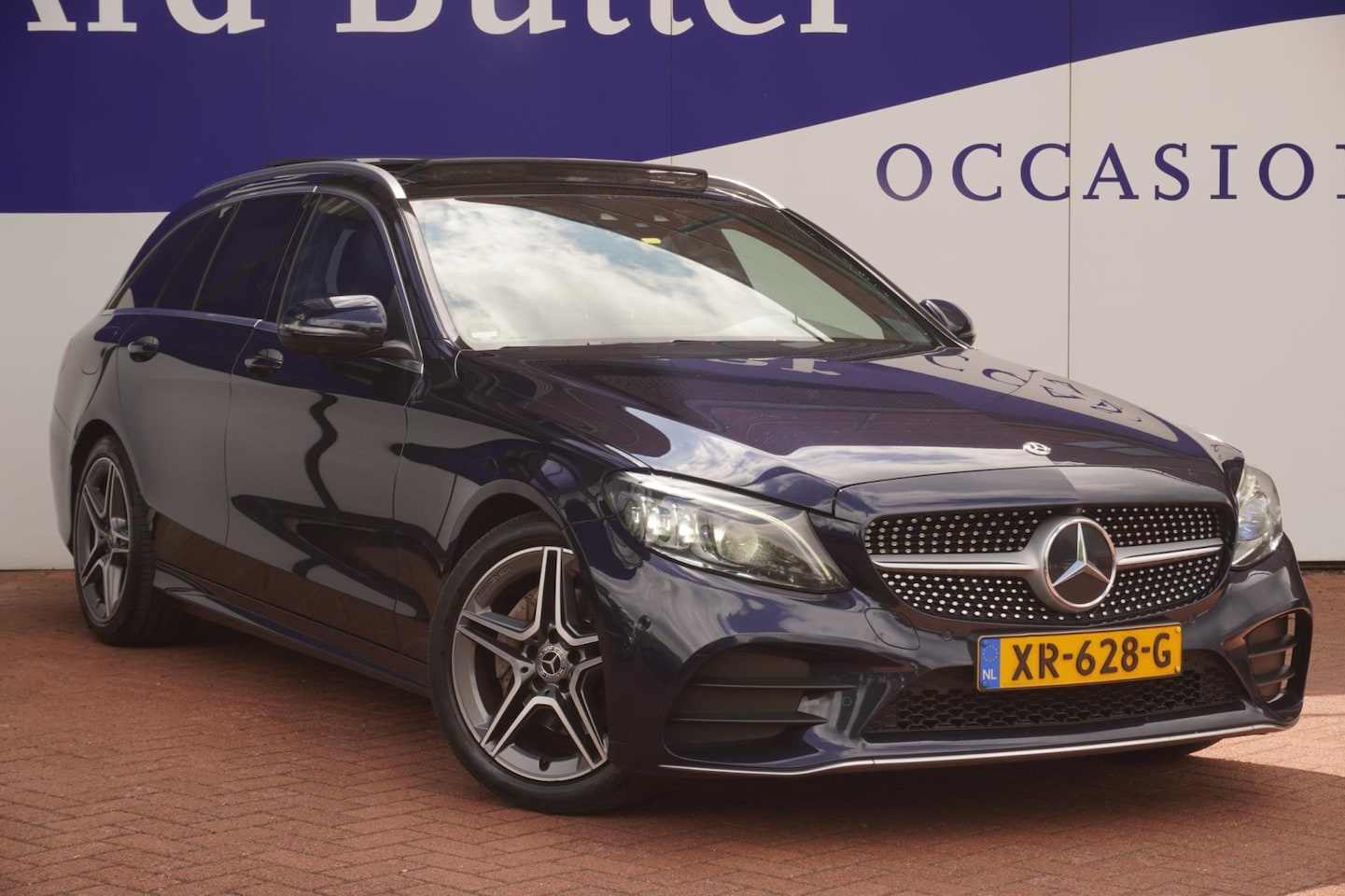 Mercedes-Benz C-klasse Estate - 200 Business Solution AMG+Volleder+navigatie+360camera+Vitrual+pano-dak+Dab+apple-care-pla - AutoWereld.nl
