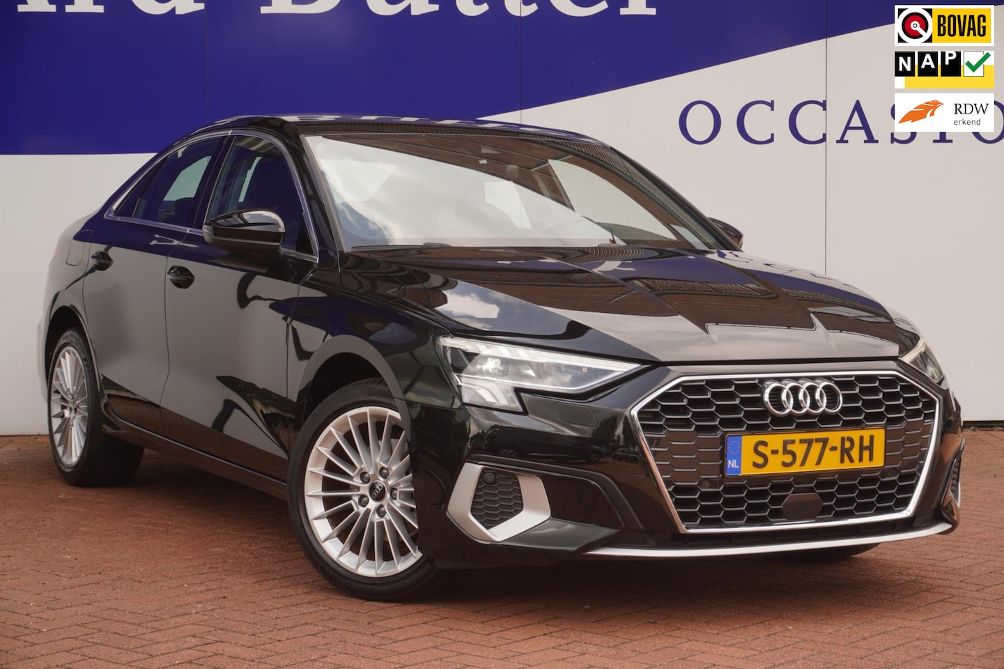 Audi A3 Limousine - 30 TFSI Advanced edition-Hybrid+Vitrual+lLed+Full-navigatie+ecc+sport-stoelen = 25000KM !! - AutoWereld.nl