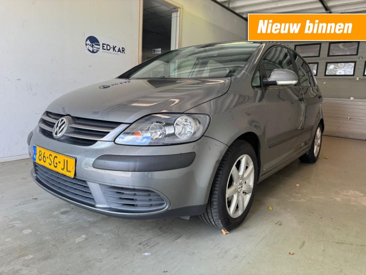 Volkswagen Golf Plus - 1.6 FSI Comfortline Business 2de eig CLIMA LEER TREKHAAK NAP APK - AutoWereld.nl