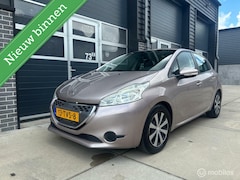 Peugeot 208 - 1.4 e-HDi APK NAP Airco Automaat Parkeersensoren