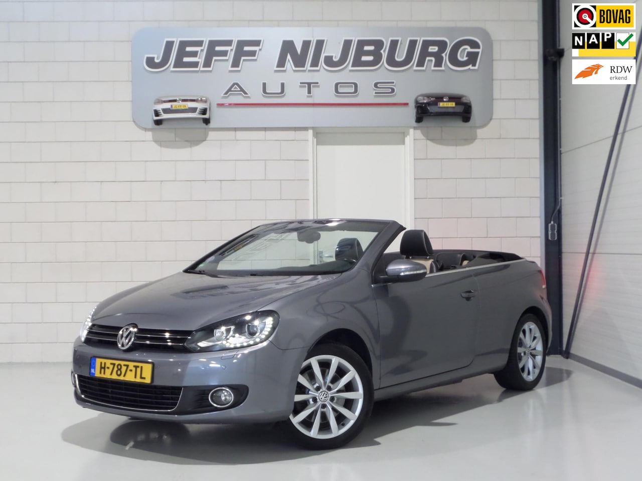 Volkswagen Golf Cabriolet - 1.4 TSI DSG Highline "Automaat" Xenon-LED Apple-Carplay Leer Stoelverwarming Camera Trekha - AutoWereld.nl