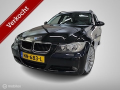 BMW 3-serie Touring - 318i High Executive/Leder/Trekhaak/18''