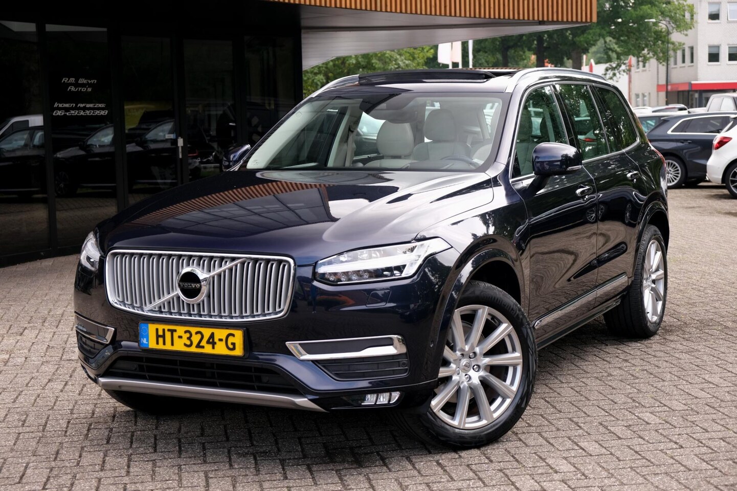 Volvo XC90 - 2.0 T5 AWD Inscription/7-Zits/B&W/ACC/HUD/Pano/Autopilot/Stoelventilatie/Winterpakket/Trek - AutoWereld.nl